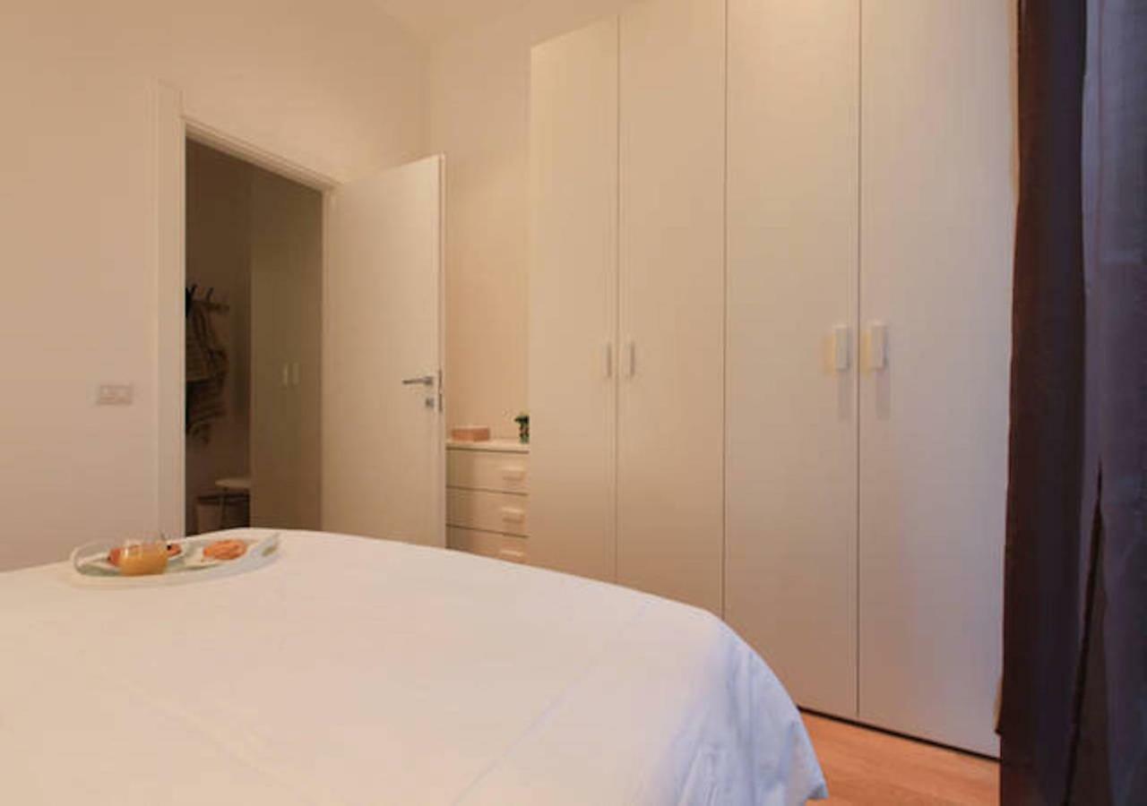 Cenisio Apartment Milan Bagian luar foto