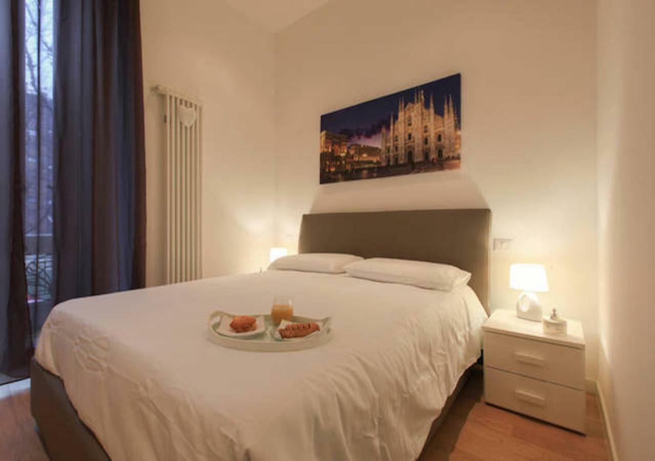 Cenisio Apartment Milan Bagian luar foto