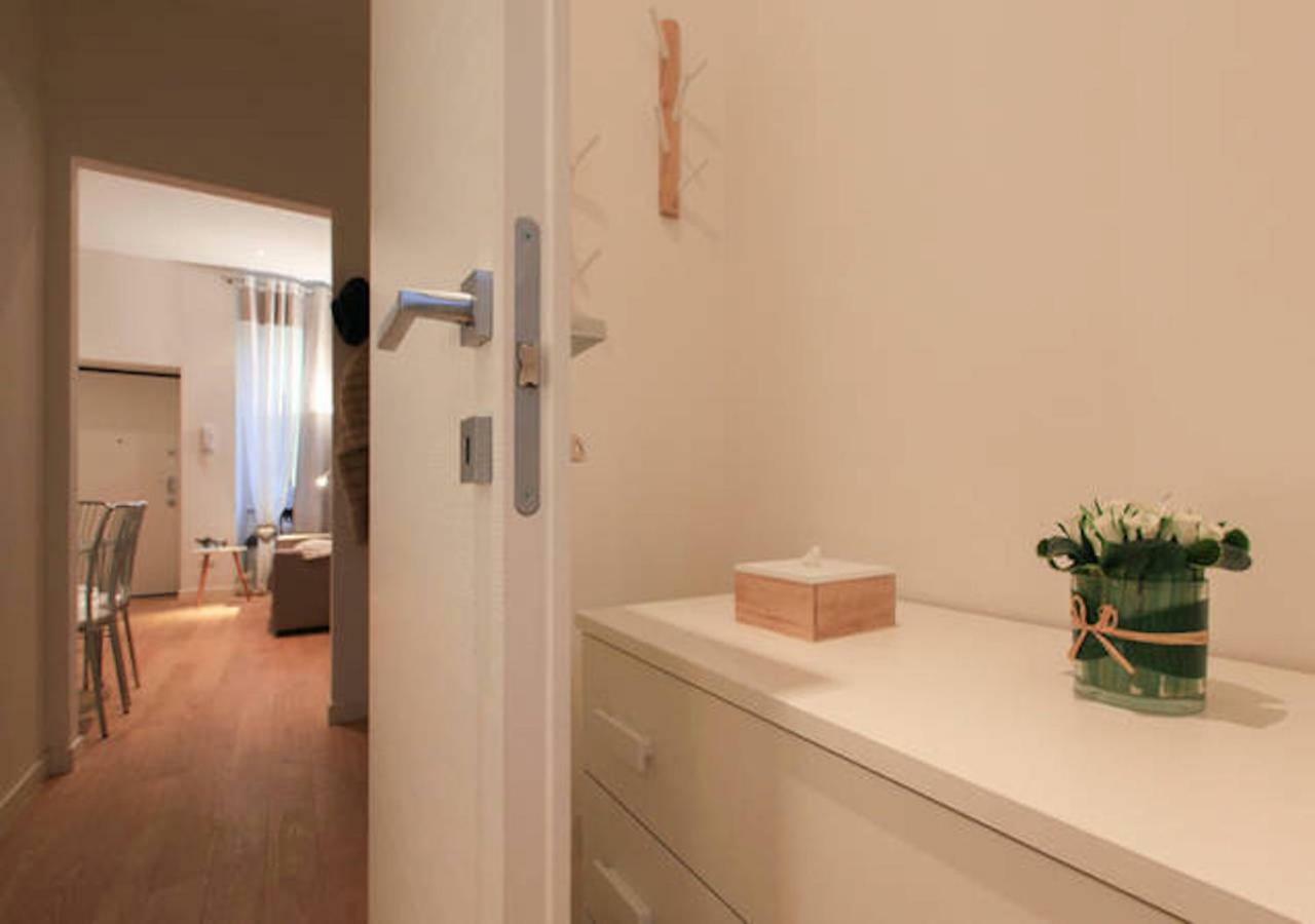 Cenisio Apartment Milan Bagian luar foto